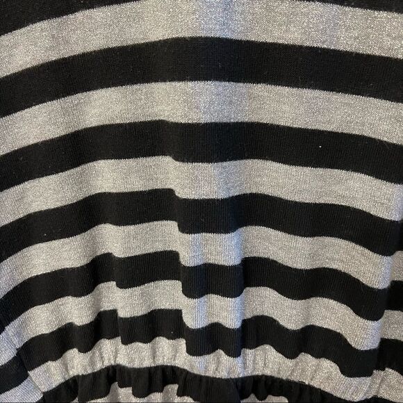 B Wear Girl Short Sleeve Top Size Large - Picture 3 of 6